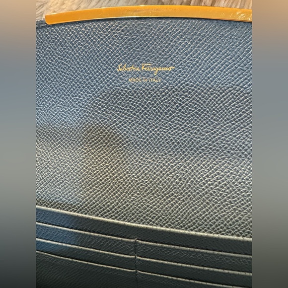 EUC Salvatore Ferragamo Gancini Continental Long Wallet - Picture 6 of 10